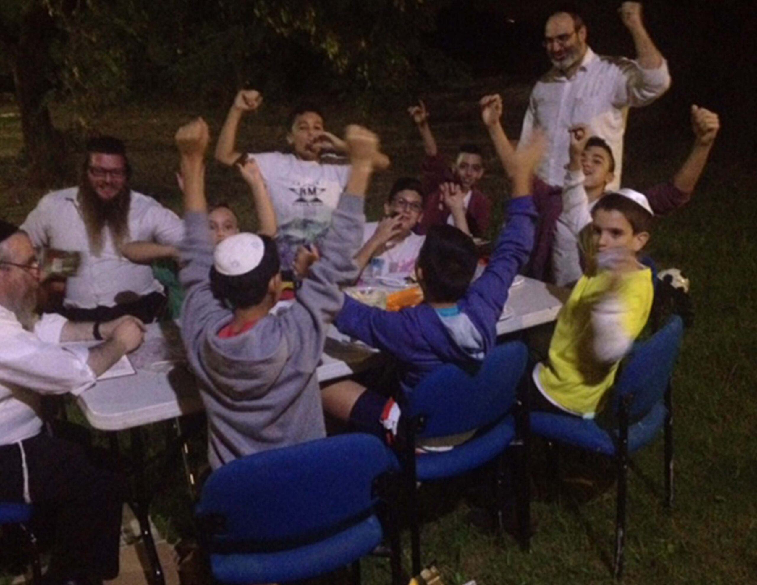 נוער בסיכון 4קטן